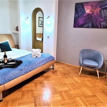Central Arghezi Art Deco Apartment Piata Universitatii Bucureşti Eksteriør bilde