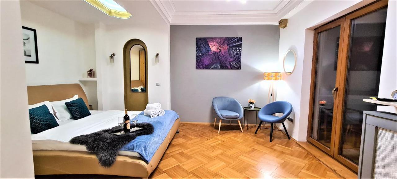 Central Arghezi Art Deco Apartment Piata Universitatii Bucureşti Eksteriør bilde