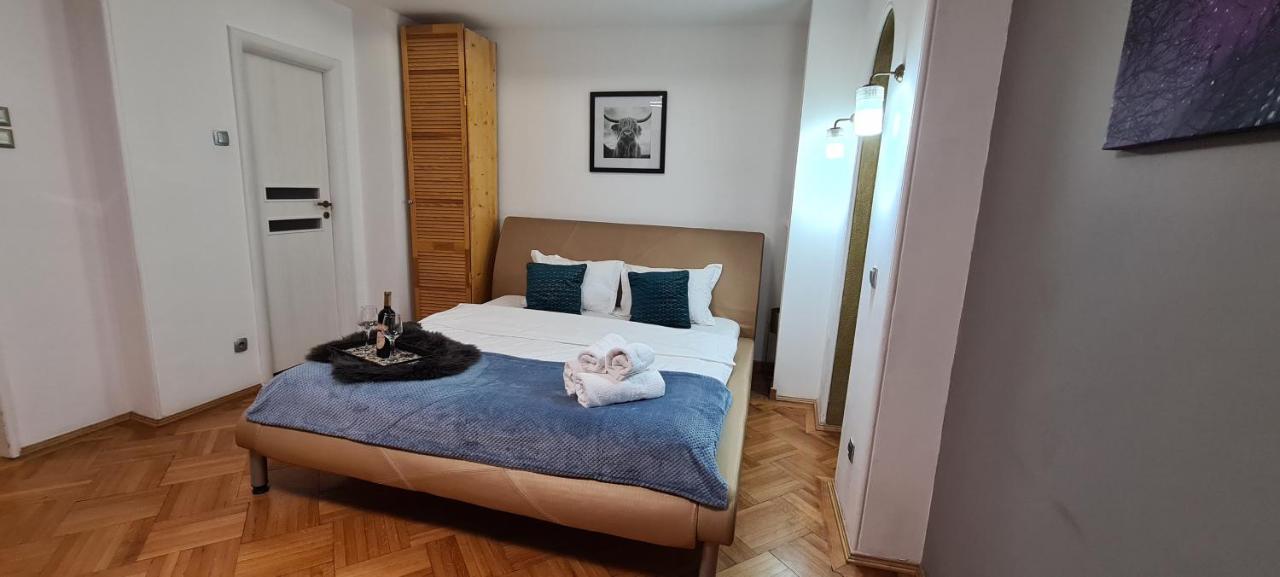 Central Arghezi Art Deco Apartment Piata Universitatii Bucureşti Eksteriør bilde